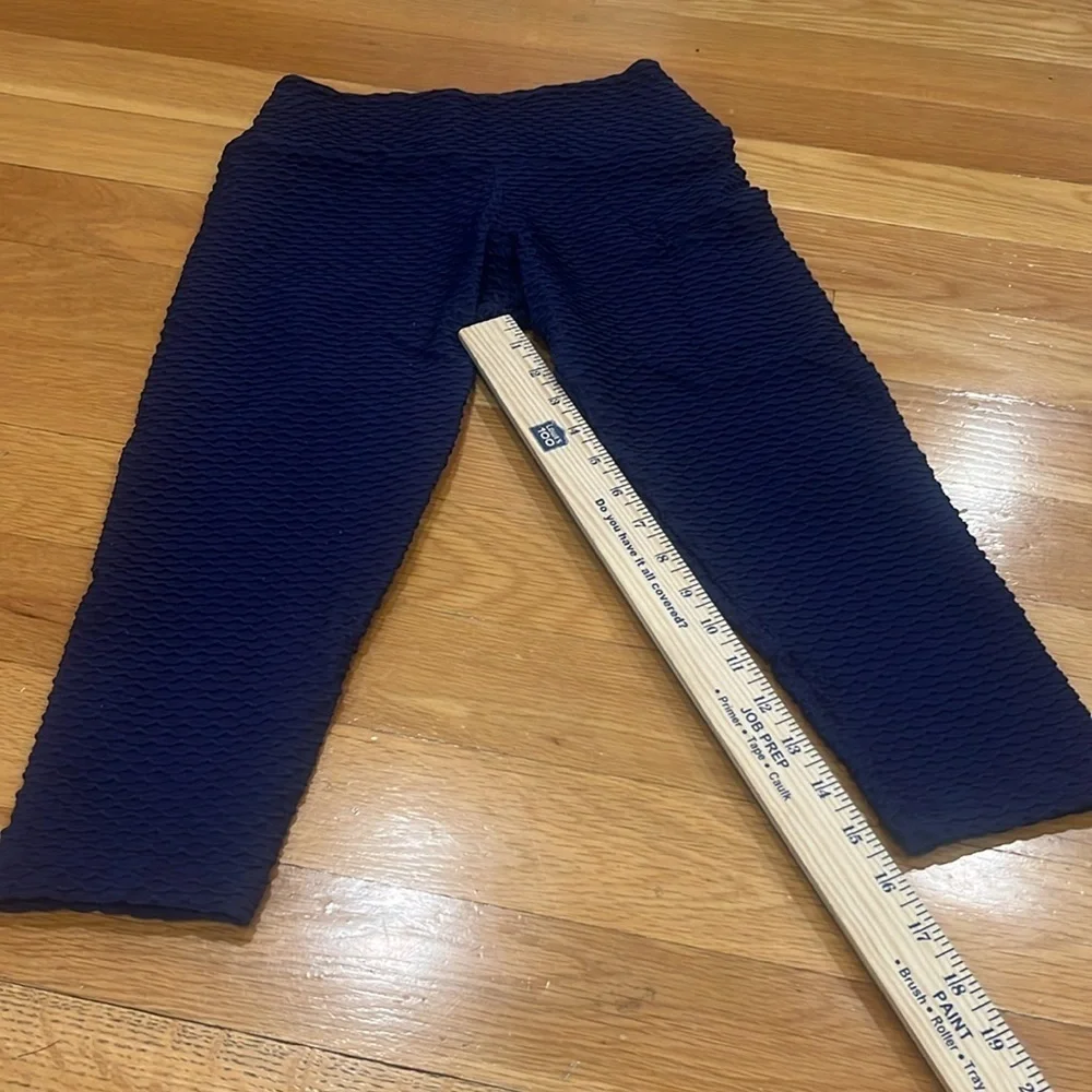 Booty by Brabants women’s blue capris legging size one size .